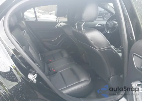 2020 Mercedes-Benz Gla 250 z USA, uszkodzony, nr VIN WDCTG4EB2LU021787